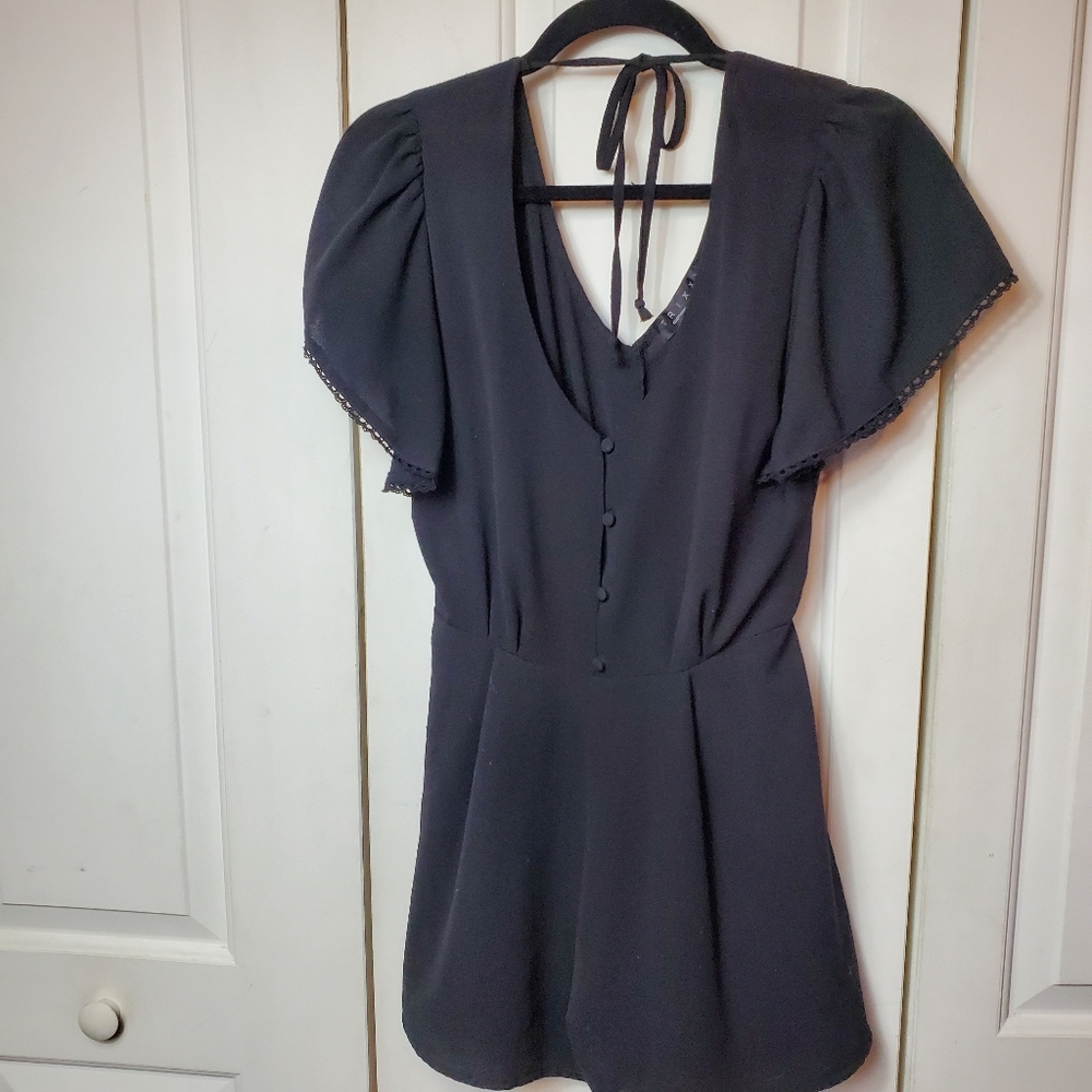 TRIXXI Black Romper w/ Flutter sleeves Sz M